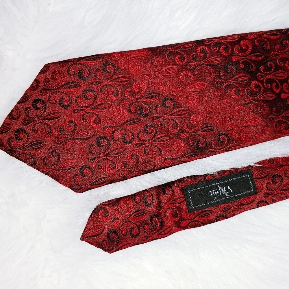 Handmade Fluer De Lis Silk Red Villini 59